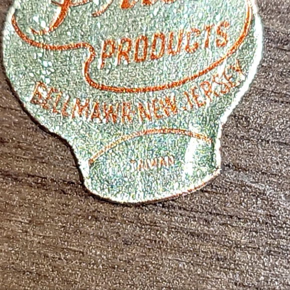 VTG. Price Product Magnetic Cutting Board.  (353) - Picture 4 of 10